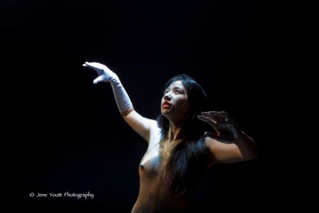 young nude chinese woman